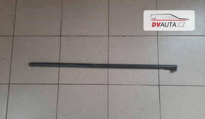 Pravé přední těsnění okna 6V6837477B/478B